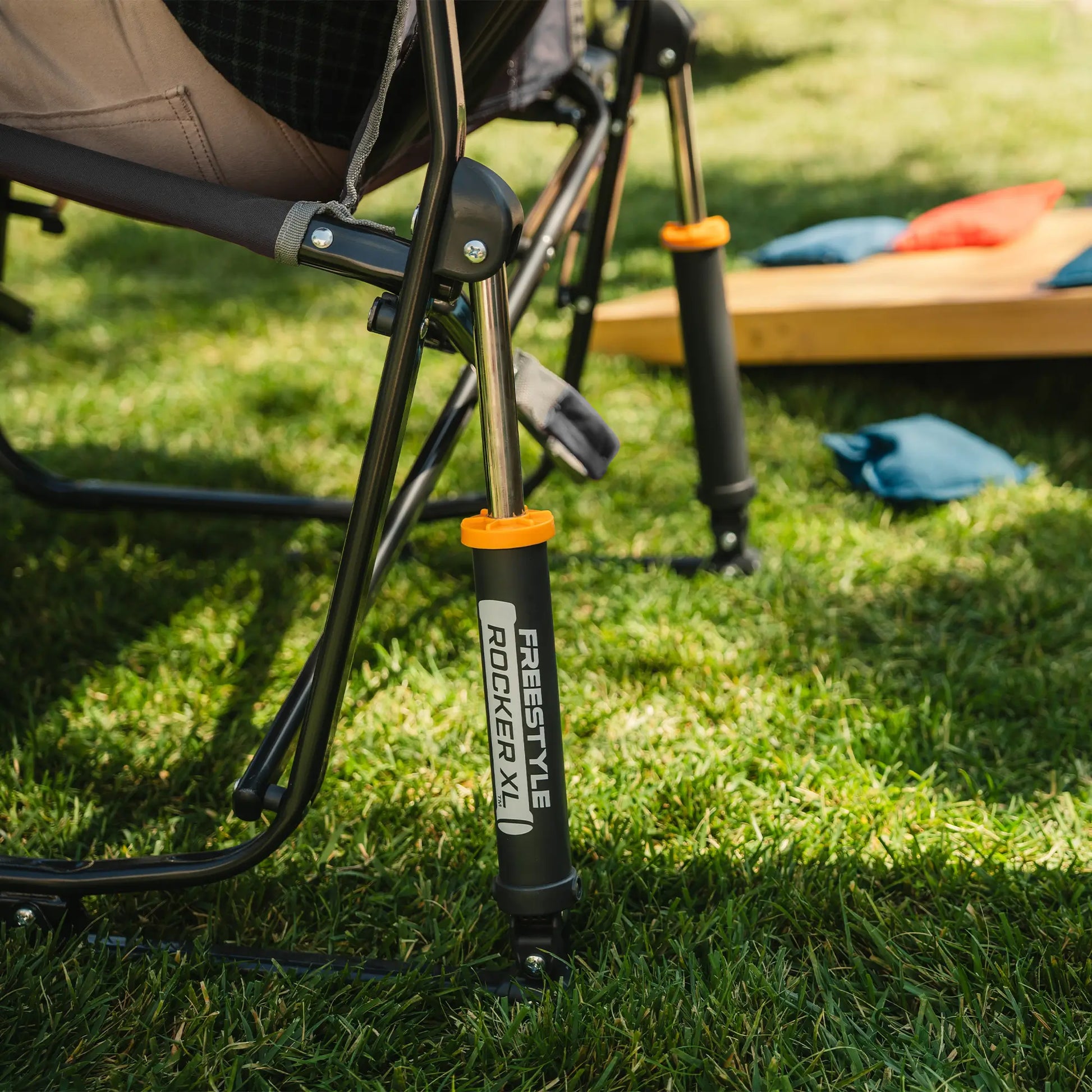 Freestyle Rocker XL™ with Side Table - Trail Station